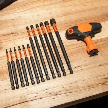 Klein Tools 33804 ProFlex Impact-Rated Interchangeable Ratcheting T-Handle Set 23-Piece