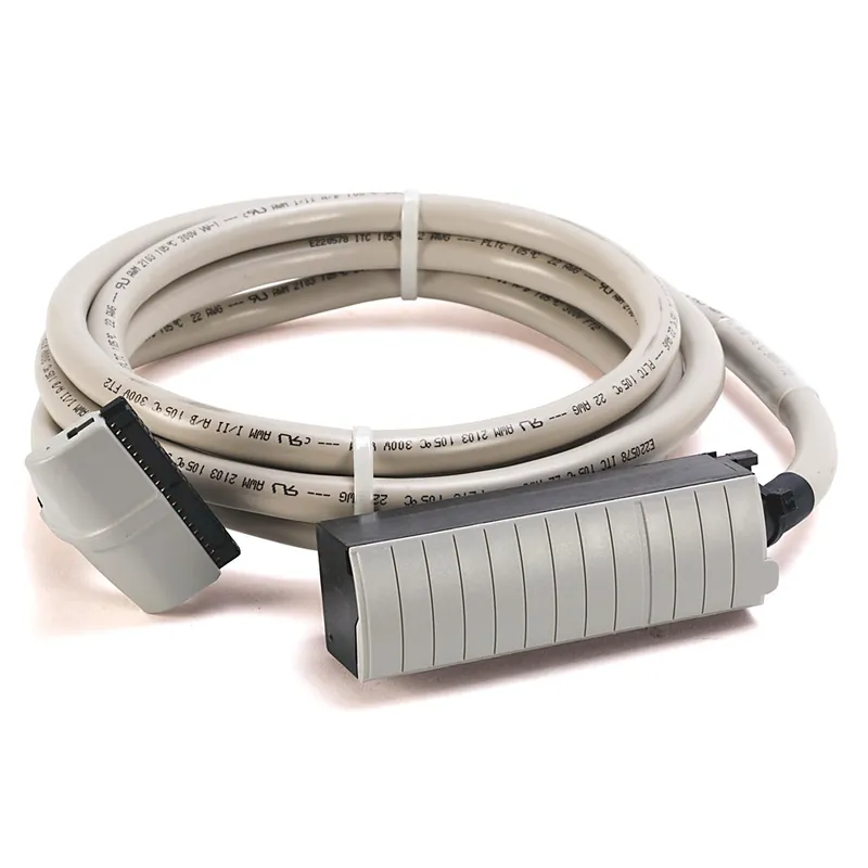 Rockwell Automation 1492-CABLE025Z Pre-Wired Cable for 1756 32-pt I/O Modules - 1492CABLE025Z AB