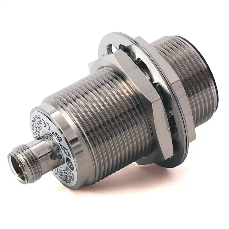 Rockwell Automation 872C-N4NP8-D4 Proximity Sensor 3-Wire DC Extended Range Standard Barrel