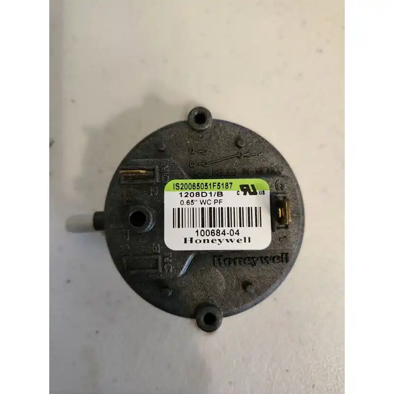 Allied Air R100684-04 Pressure Switch With Green Label