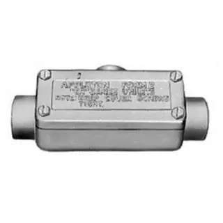 Appleton ERT50 APN T-Style Dust-Ignitionproof Explosionproof Conduit Outlet Box With Cover 1/2 in