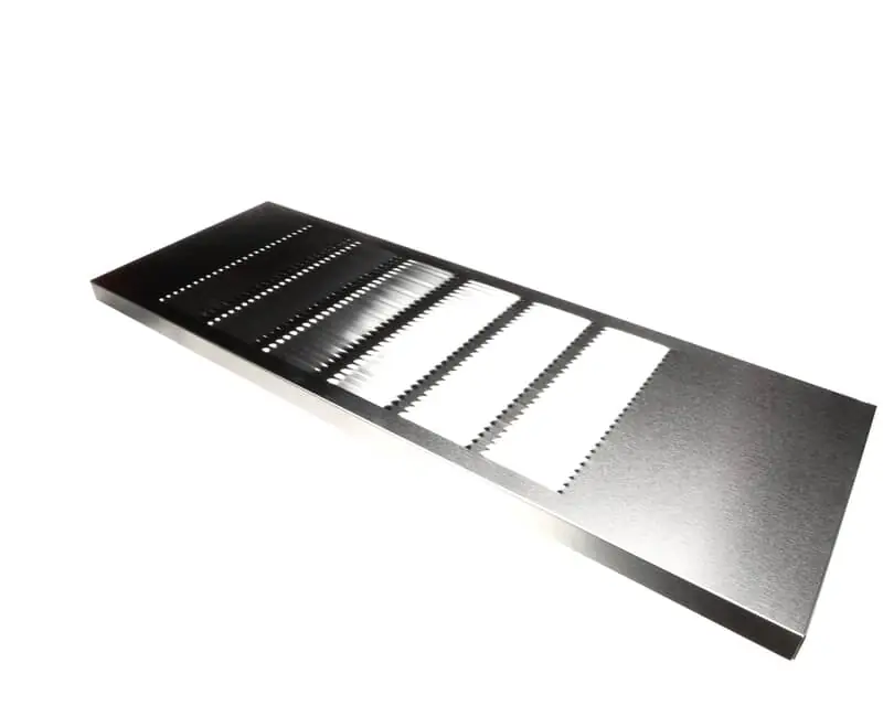Beverage Air 07A01-028D-05 Grill Cover Front CDR3